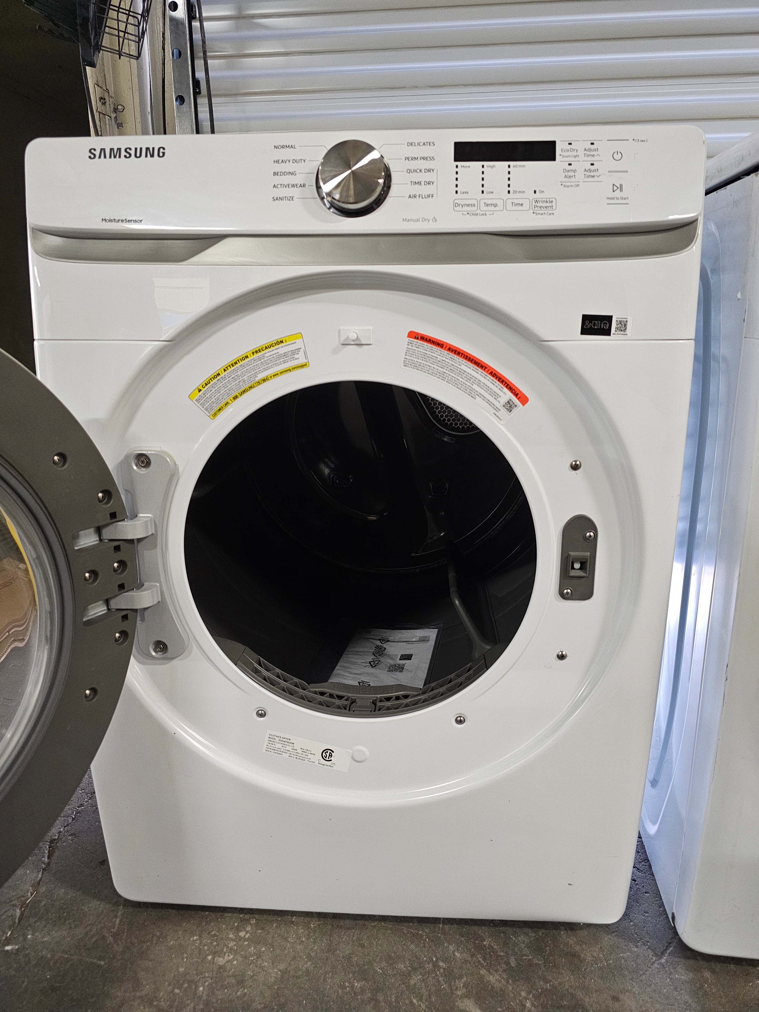 Samsung 7.5 cu. ft. Stackable Vented Electric Dryer with Sensor Dry in White